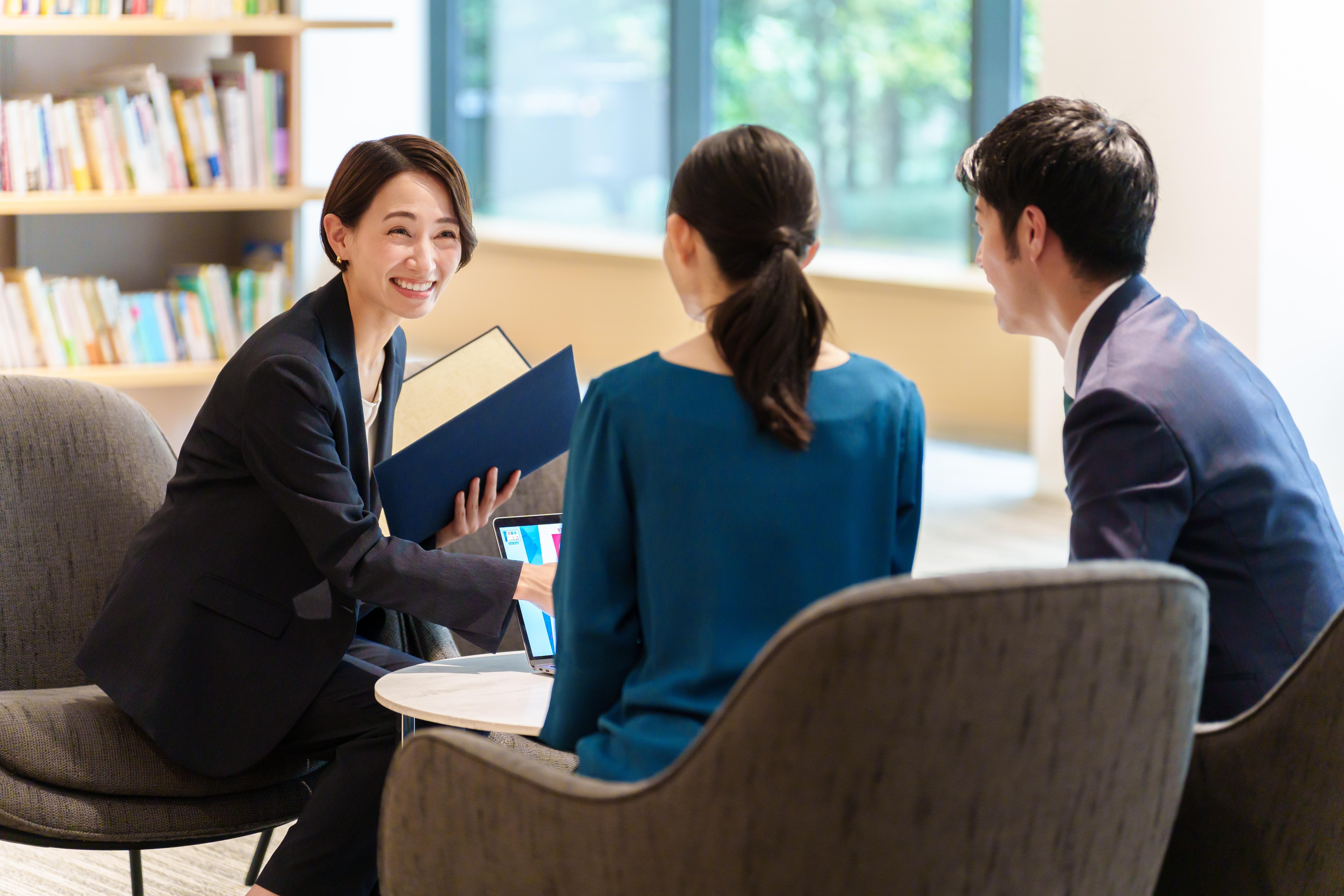 メーカー勤務だけじゃない！臨床開発関連の仕事とは