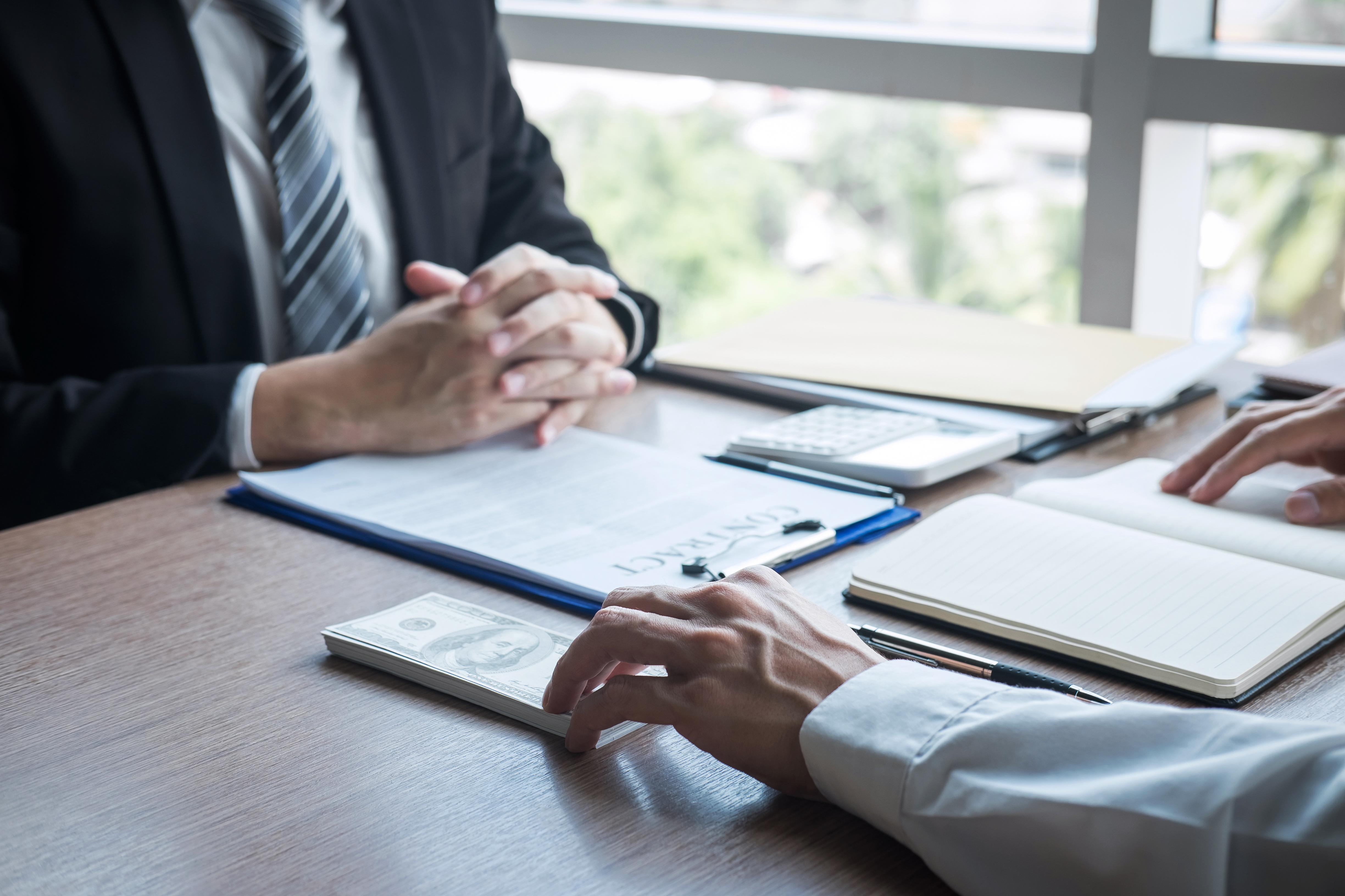 採用担当はここまで見ている！書類提出のマナーとは