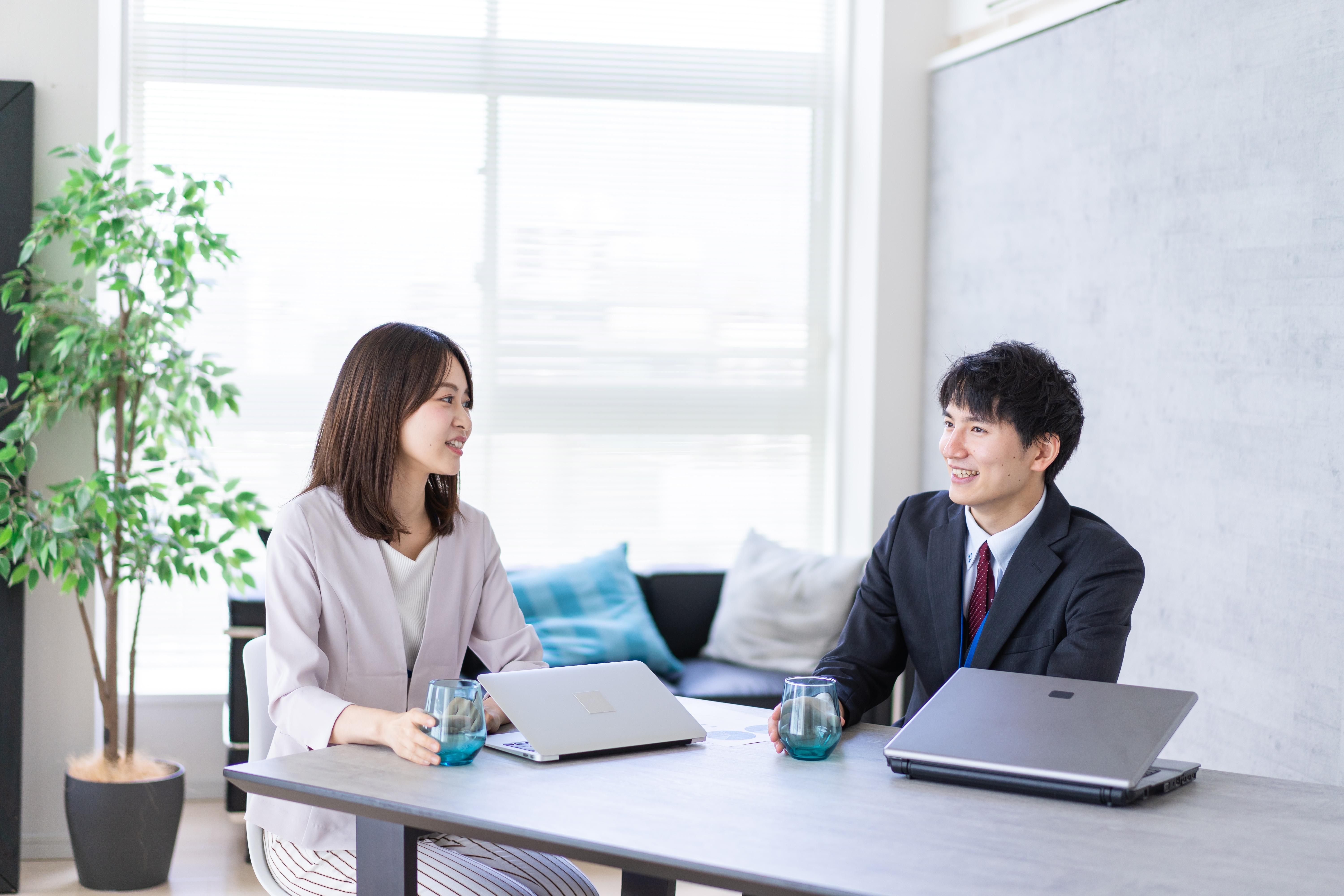 転職エージェントとのWeb面談で服装はどうすべき？主な注意点とは