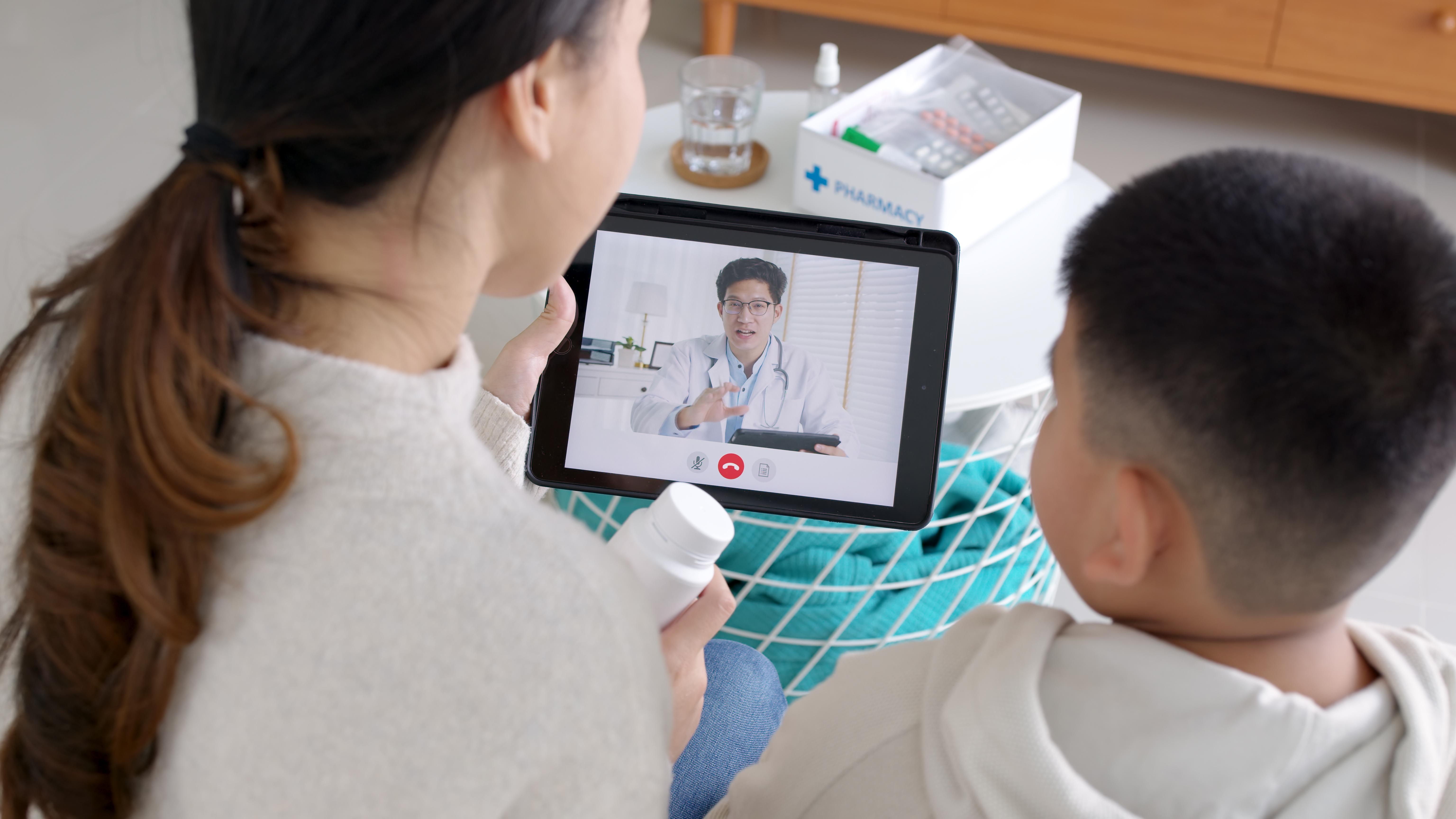 医療分野でIoTが活用される背景