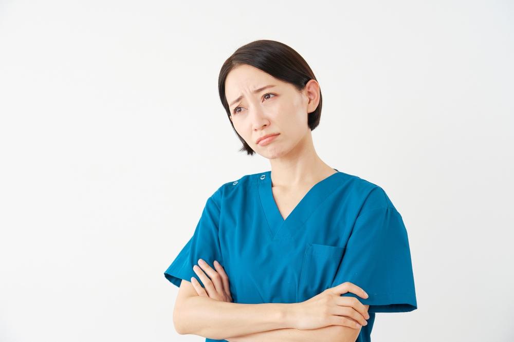 臨床工学技士の給与・待遇は？年収相場とキャリア別の収入例