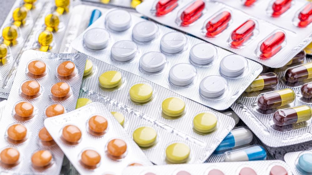 病院薬剤師の年収や待遇はどう違う？