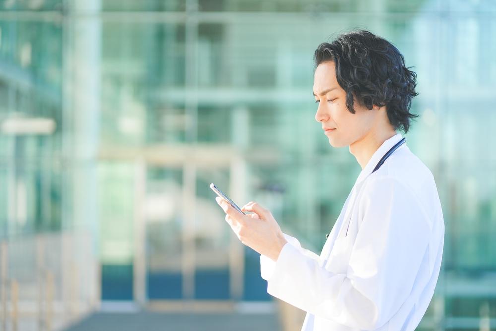 30代男性医師がワークライフバランスを整える転職パターン