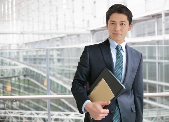 医療ITエンジニアの平均年収とキャリアパス