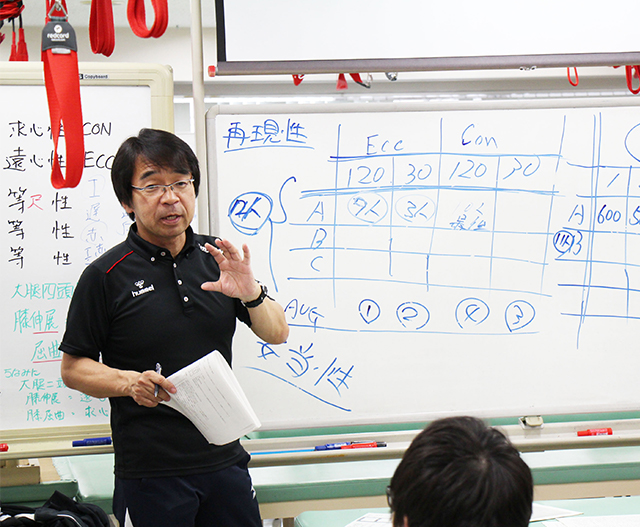 最大の名誉は決して倒れないことではない倒れるたびに起き上がることである