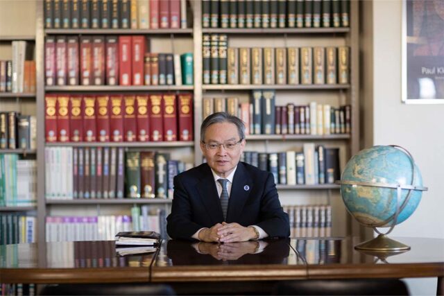 静かなるものは遠くまで歩む